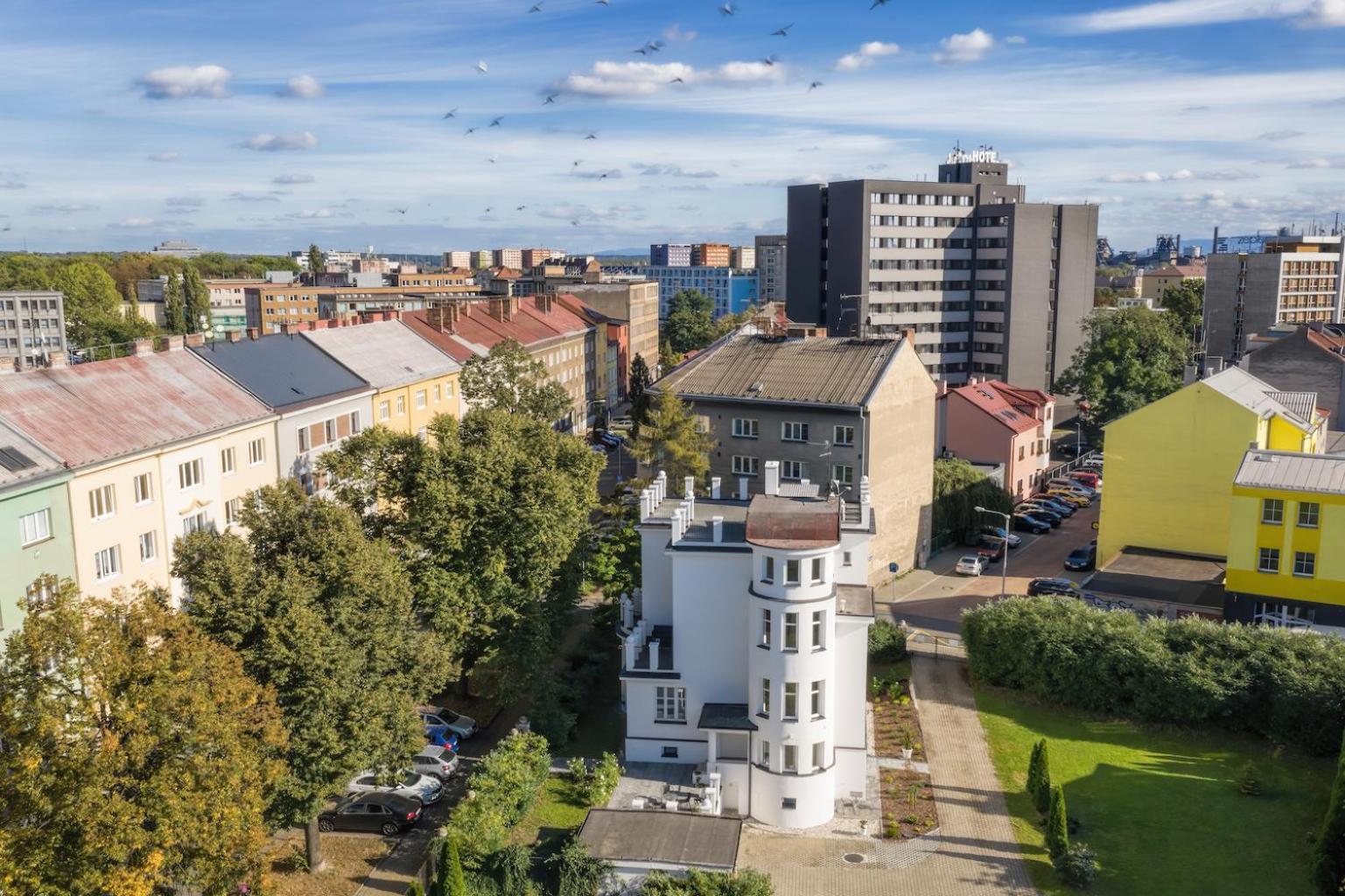 Apartments Villa Whitehouse Ostrava Exterior photo